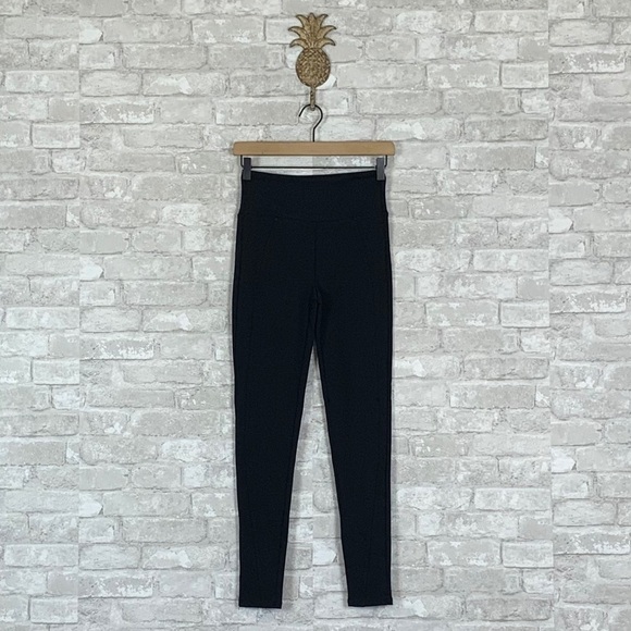 NEW Assets by Spanx Black Ponte Shaping Leggings - Picture 4 of 6